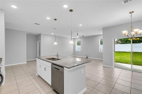 Villa ou maison à louer à Tavares, Floride: 4 chambres, 170.29 m2 № 2416357 - photo 29