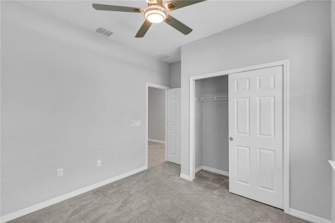 Villa ou maison à louer à Tavares, Floride: 4 chambres, 170.29 m2 № 2416357 - photo 11