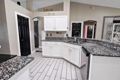Villa ou maison à vendre à Vero Beach, Floride: 3 chambres, 152.36 m2 № 2185343 - photo 8
