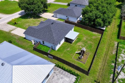 Villa ou maison à Vero Beach, Floride 3 chambres, 152.36 m2 № 2185343