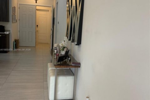 Villa ou maison à vendre à Miami, Floride: 4 chambres, 222.32 m2 № 2009676 - photo 24