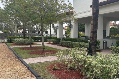 Villa ou maison à vendre à Miami, Floride: 4 chambres, 222.32 m2 № 2009676 - photo 13