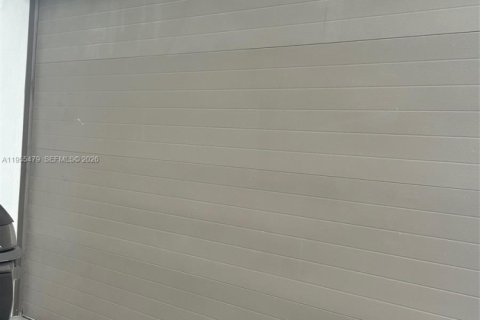 Villa ou maison à vendre à Miami, Floride: 4 chambres, 222.32 m2 № 2009676 - photo 9