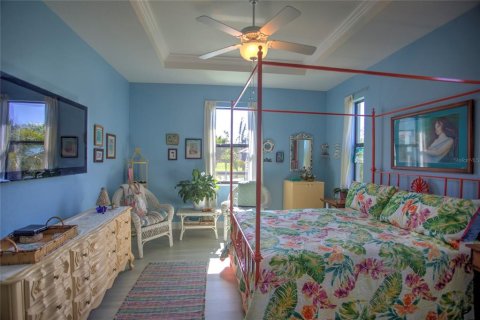 House in Port Charlotte, Florida 3 bedrooms, 160.16 sq.m. № 2419802 - photo 14