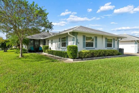 Condo in Dunedin, Florida, 2 bedrooms  № 2418848 - photo 4