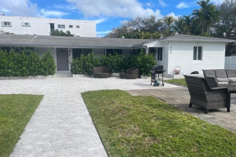 Studio à Hollywood, Floride № 2089852