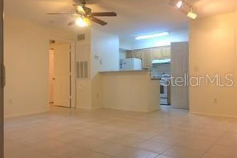 Copropriété à louer à Orlando, Floride: 2 chambres, 81.2 m2 № 2428979 - photo 3