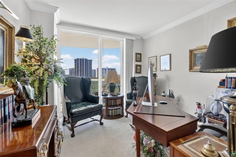 Condo in Aventura, Florida, 2 bedrooms  № 1948985 - photo 24