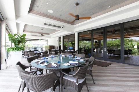 Copropriété à vendre à Aventura, Floride: 2 chambres, 146.79 m2 № 1948985 - photo 15