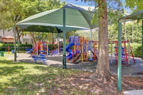 Copropriété à vendre à Aventura, Floride: 2 chambres, 146.79 m2 № 1948985 - photo 21