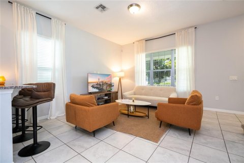 Casa en venta en Winter Garden, Florida, 4 dormitorios, 191.38 m2 № 2137352 - foto 5