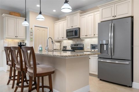 House in Englewood, Florida 3 bedrooms, 171.4 sq.m. № 1909826 - photo 8