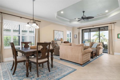 House in Englewood, Florida 3 bedrooms, 171.4 sq.m. № 1909826 - photo 14