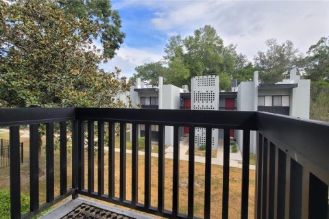 Condominio en alquiler en Gainesville, Florida, 2 dormitorios, 81.2 m2 № 1915433 - foto 11