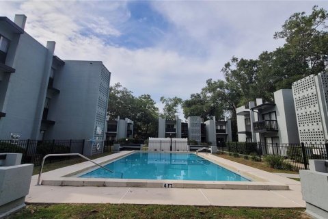 Condominio en alquiler en Gainesville, Florida, 2 dormitorios, 81.2 m2 № 1915433 - foto 13