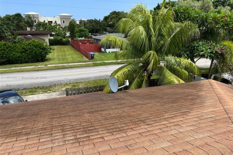 Villa ou maison à vendre à Hollywood, Floride: 4 chambres, 120.12 m2 № 1979204 - photo 22