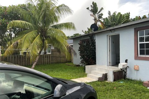 Villa ou maison à vendre à Hollywood, Floride: 4 chambres, 120.12 m2 № 1979204 - photo 20