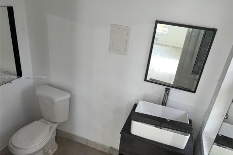 Villa ou maison à vendre à Hollywood, Floride: 4 chambres, 120.12 m2 № 1979204 - photo 4