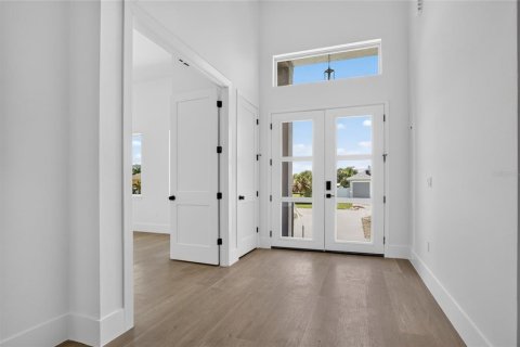 House in Port Charlotte, Florida 4 bedrooms, 217.95 sq.m. № 2203219 - photo 8