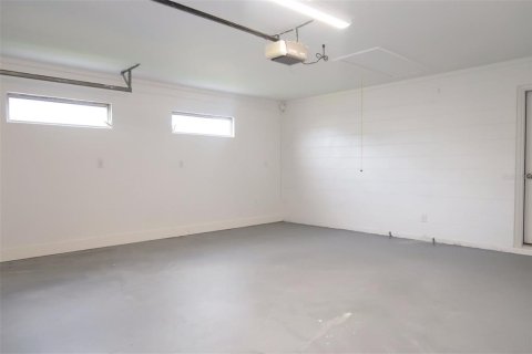 House in Sun City Center, Florida 3 bedrooms, 161.28 sq.m. № 1913482 - photo 24