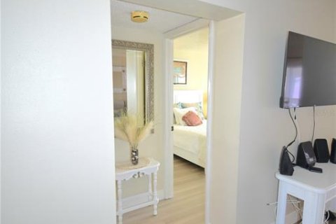Купить кондоминиум в Данедин, Флорида 3 комнаты, 74.32м2, № 2099399 - фото 16