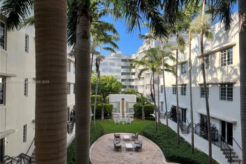 Condominio en alquiler en Miami Beach, Florida, 2 dormitorios, 94.76 m2 № 1927899 - foto 24