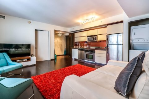Condominio en alquiler en Miami Beach, Florida, 2 dormitorios, 94.76 m2 № 1927899 - foto 8