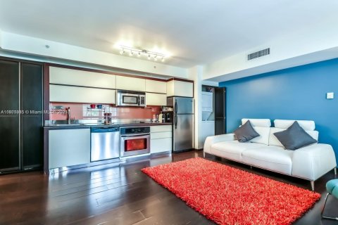 Condominio en alquiler en Miami Beach, Florida, 2 dormitorios, 94.76 m2 № 1927899 - foto 10