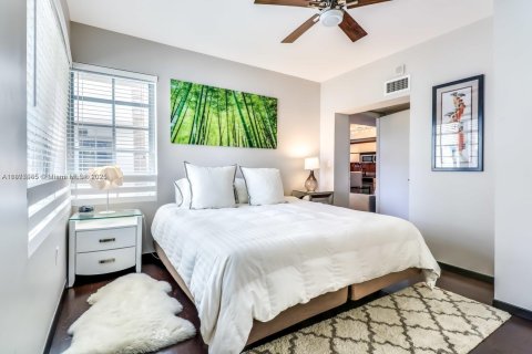 Condominio en alquiler en Miami Beach, Florida, 2 dormitorios, 94.76 m2 № 1927899 - foto 11