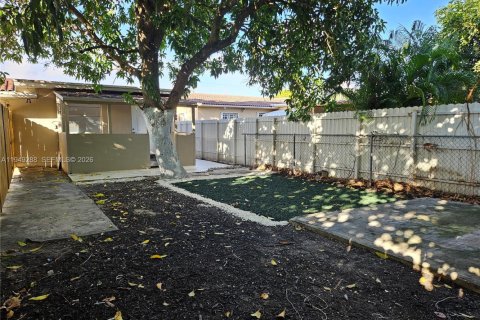 Снять в аренду виллу или дом в Майами, Флорида 3 спальни, 183.95м2, № 2005130 - фото 13