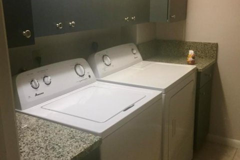 Copropriété à louer à West Palm Beach, Floride: 2 chambres, 133.5 m2 № 2400789 - photo 11