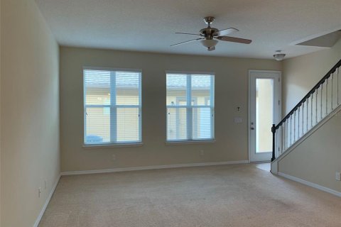 Townhouse in Orlando, Florida 3 bedrooms, 156.73 sq.m. № 1844846 - photo 2