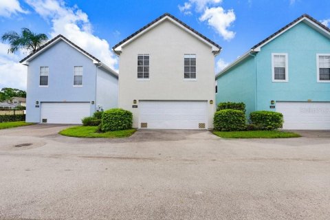 Copropriété à vendre à Tampa, Floride: 4 chambres, 160.16 m2 № 1914645 - photo 4