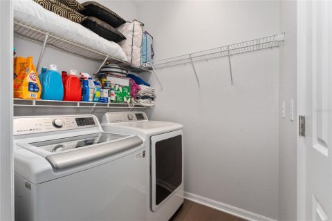 Townhouse in Kissimmee, Florida 3 bedrooms, 157 sq.m. № 1876072 - photo 13