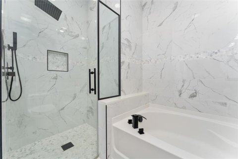 Townhouse in Kissimmee, Florida 3 bedrooms, 157 sq.m. № 1876072 - photo 18