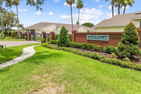 Townhouse in Kissimmee, Florida 2 bedrooms, 121.33 sq.m. № 2197697 - photo 17