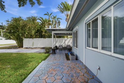 House in Pompano Beach, Florida 2 bedrooms, 88.72 sq.m. № 2189679 - photo 21