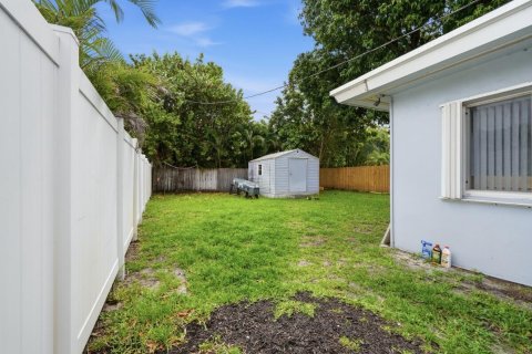House in Pompano Beach, Florida 2 bedrooms, 88.72 sq.m. № 2189679 - photo 19