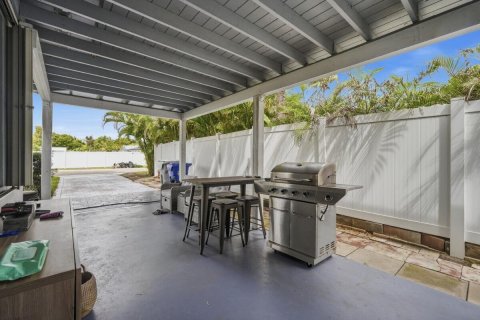 House in Pompano Beach, Florida 2 bedrooms, 88.72 sq.m. № 2189679 - photo 16