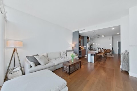 Condo in Tampa, Florida, 2 bedrooms  № 2156569 - photo 13
