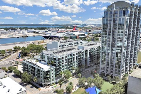 Condo in Tampa, Florida, 2 bedrooms  № 2156569