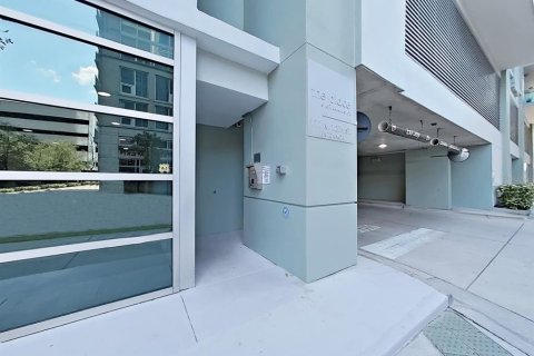 Condo in Tampa, Florida, 2 bedrooms  № 2156569 - photo 2
