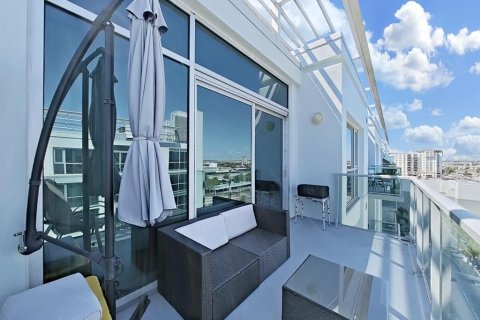 Condo in Tampa, Florida, 2 bedrooms  № 2156569 - photo 29