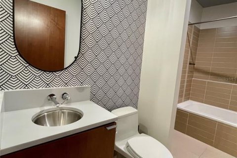 Condo in Tampa, Florida, 2 bedrooms  № 2156569 - photo 26