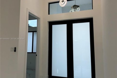 Casa en venta en Cape Coral, Florida, 4 dormitorios, 200.3 m2 № 2001059 - foto 21