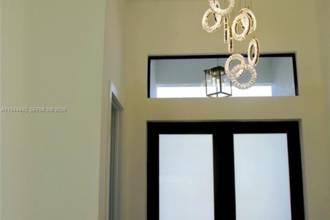 Casa en venta en Cape Coral, Florida, 4 dormitorios, 200.3 m2 № 2001059 - foto 10