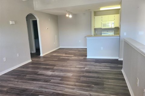 Condominio en alquiler en Lakewood Ranch, Florida, 2 dormitorios, 109.72 m2 № 1899675 - foto 3