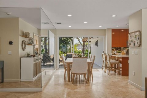 Villa ou maison à louer à Holmes Beach, Floride: 3 chambres, 231.23 m2 № 2389225 - photo 30