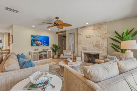 Villa ou maison à louer à Holmes Beach, Floride: 3 chambres, 231.23 m2 № 2389225 - photo 26