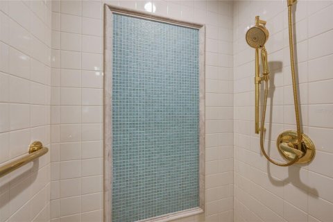 Villa ou maison à louer à Holmes Beach, Floride: 3 chambres, 231.23 m2 № 2389225 - photo 12